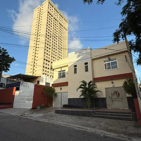 Acomodação com café da manhã  Residencial Dragão 3*
