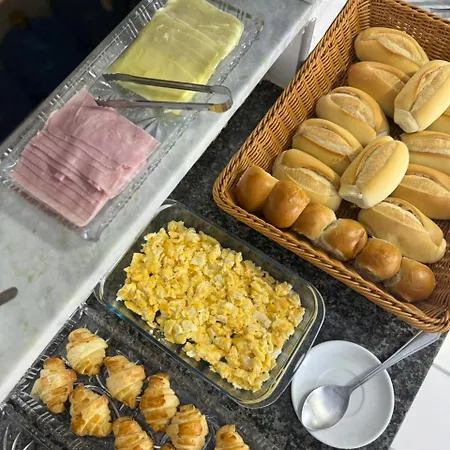 Residencial Dragão Acomodação com café da manhã  3*