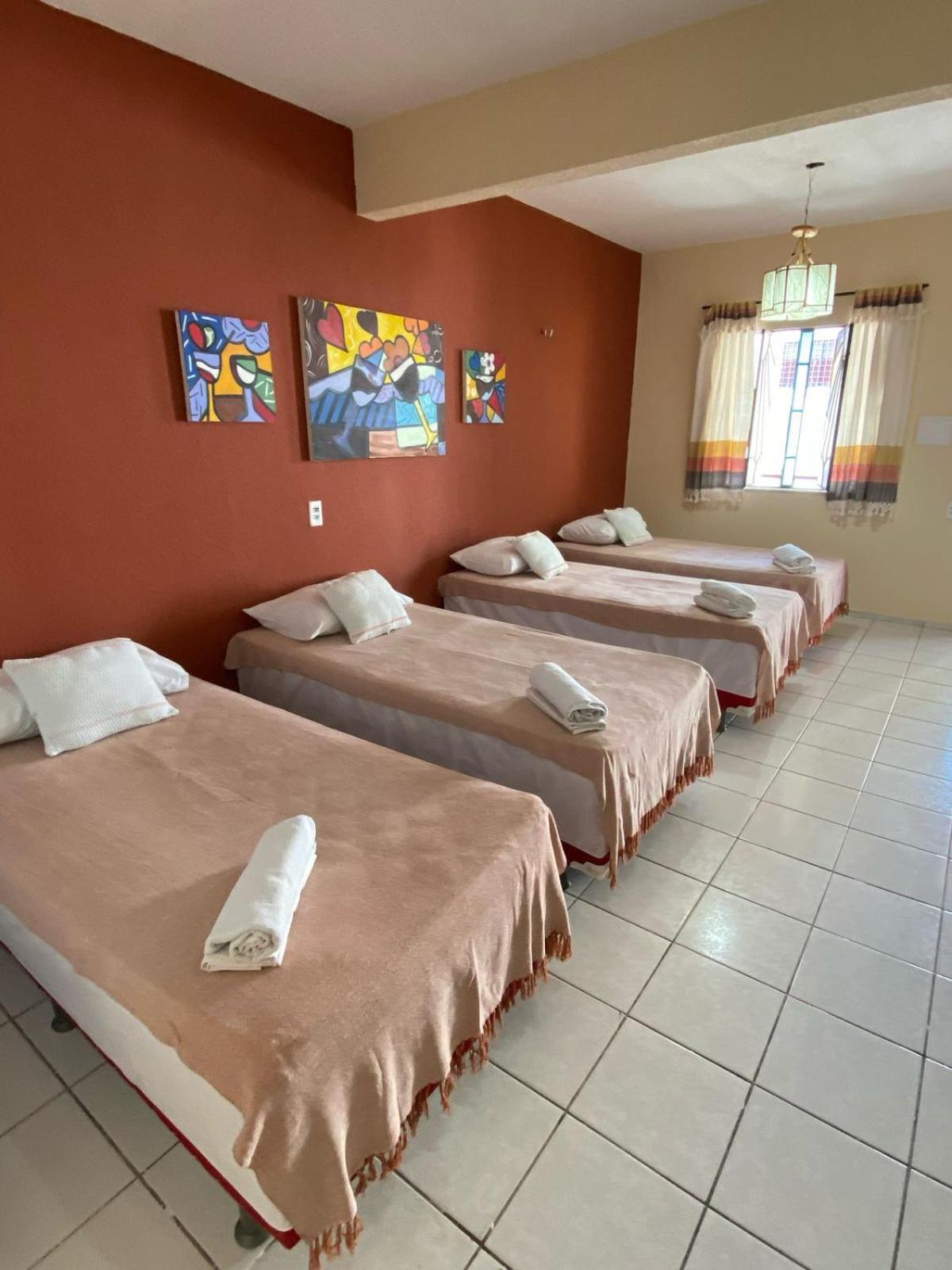 Acomodação com café da manhã  Residencial Dragao *